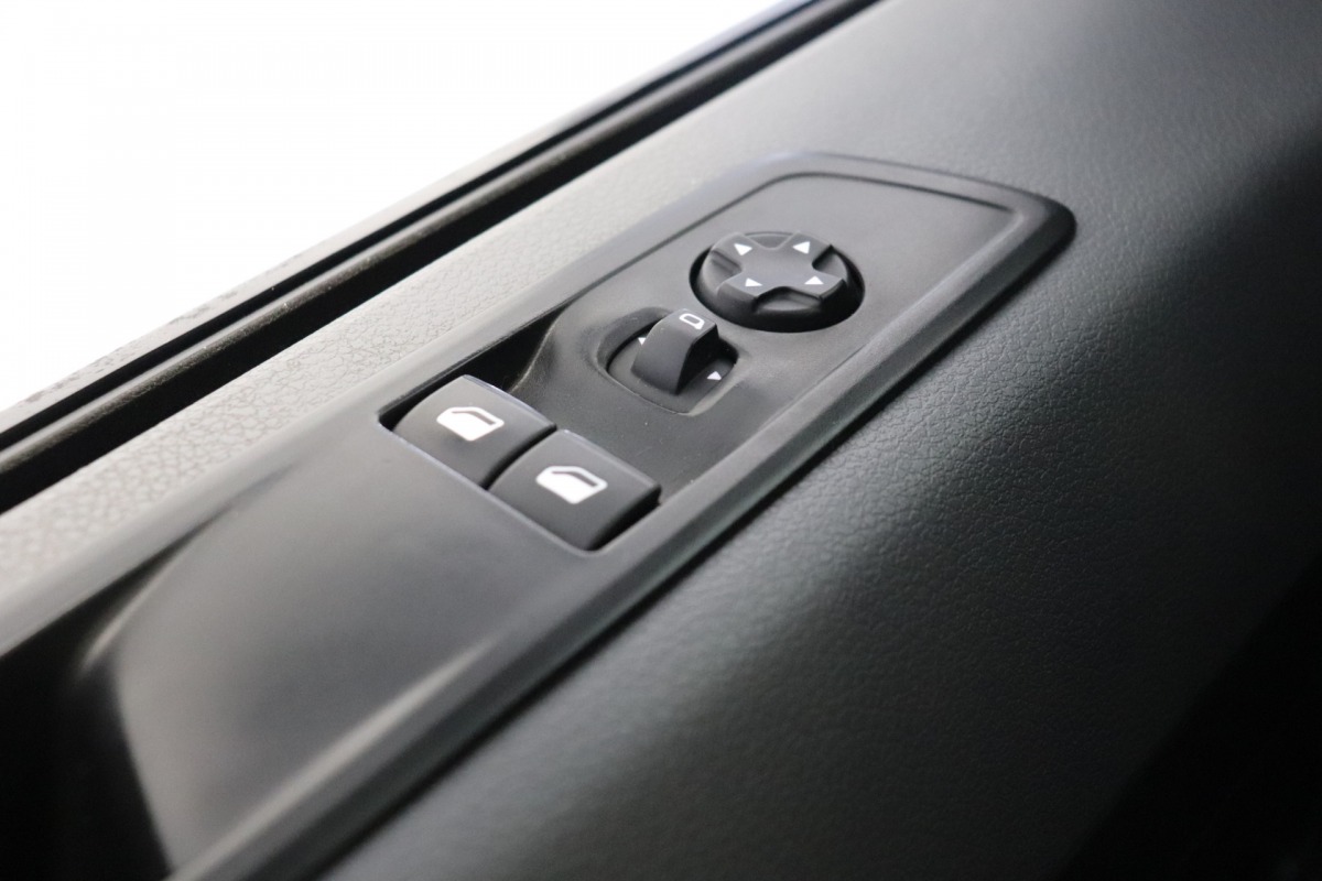 Opel Vivaro 1.5 CDTI L2 EURO 6 - Airco - Navi - Cruise - Stoelverwarming - € 12.950,- Excl.