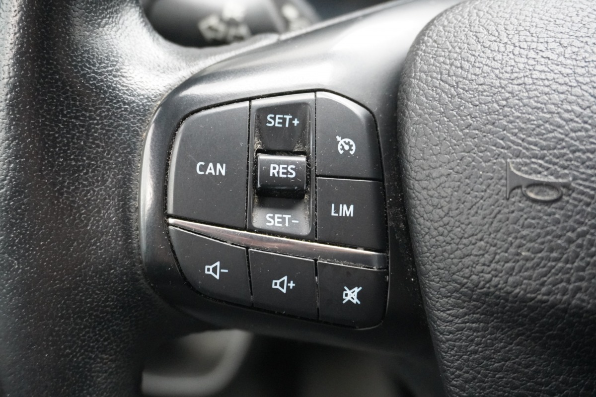 Ford Transit Custom 2.0 TDCI 130PK Automaat EURO 6 - Airco - Navi - Cruise - € 13.950,- Excl.