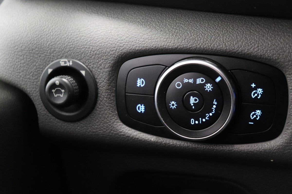 Ford Transit 2.0 TDCI 130PK L2H2 EURO 6 - Airco - Navi - Cruise - €14.900,- Excl.