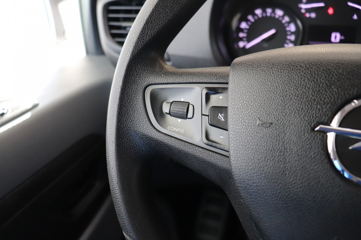 Opel Vivaro 2.0 CDTI 122PK L2 EURO 6 - Airco - Navi - Cruise - €12.900,- Excl.
