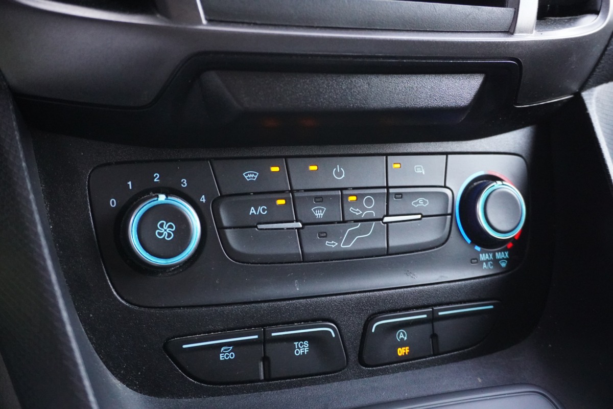 Ford Transit Connect 1.5 EcoBlue 100PK Automaat EURO 6 - Airco - Cruise -  €13.900,- Excl.