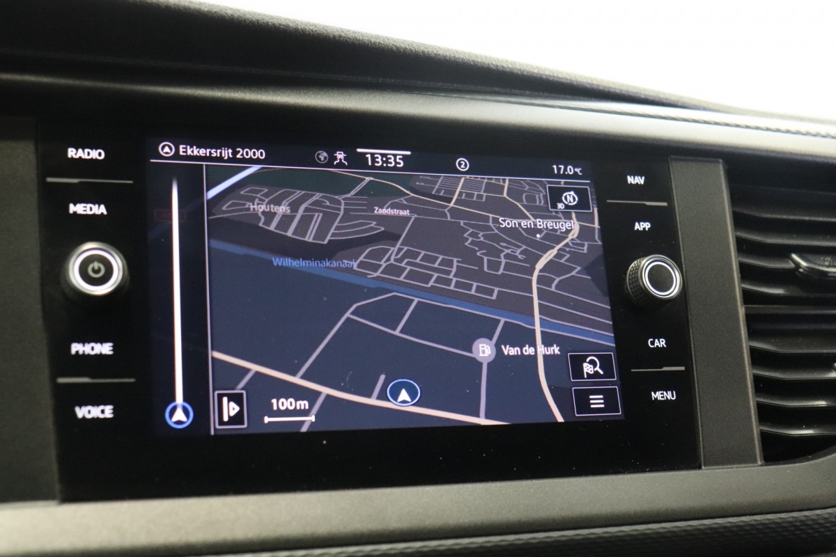 Volkswagen Transporter 2.0 TDI 150PK L2 - EURO 6 - Airco - Navi - Cruise - € 15.900,- Excl.