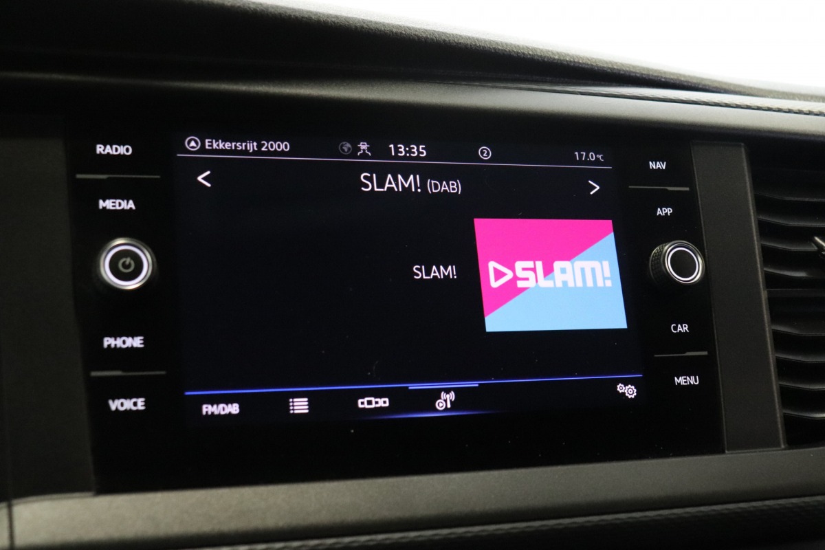 Volkswagen Transporter 2.0 TDI 150PK L2 - EURO 6 - Airco - Navi - Cruise - € 15.900,- Excl.