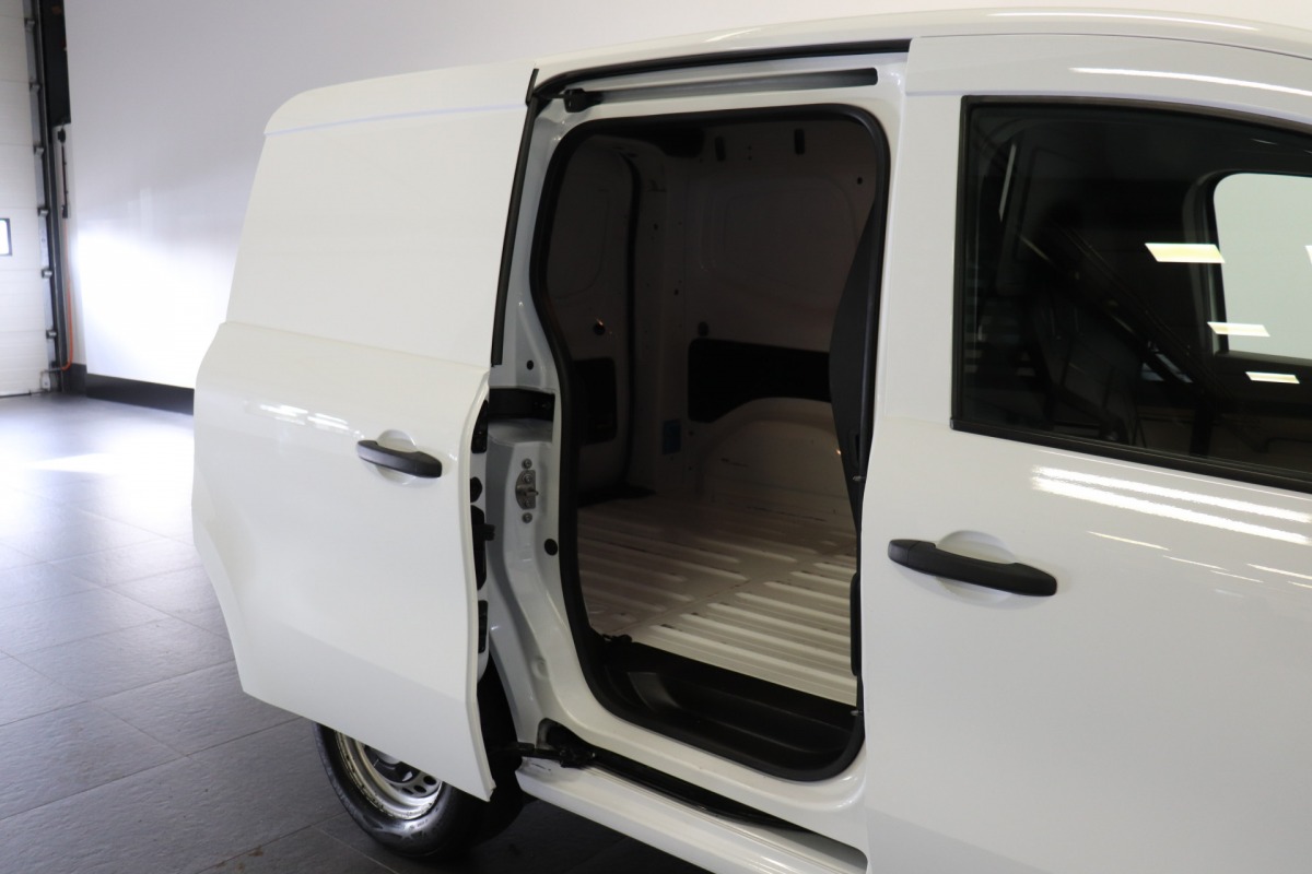 Renault Kangoo 1.5 Blue dCi EURO 6 - Airco - Cruise - Camera - €10.900,- Excl. Renault Kangoo 1.5 Blue dCi EURO 6 - Airco - Cruise - Camera - €10.900,- Excl.