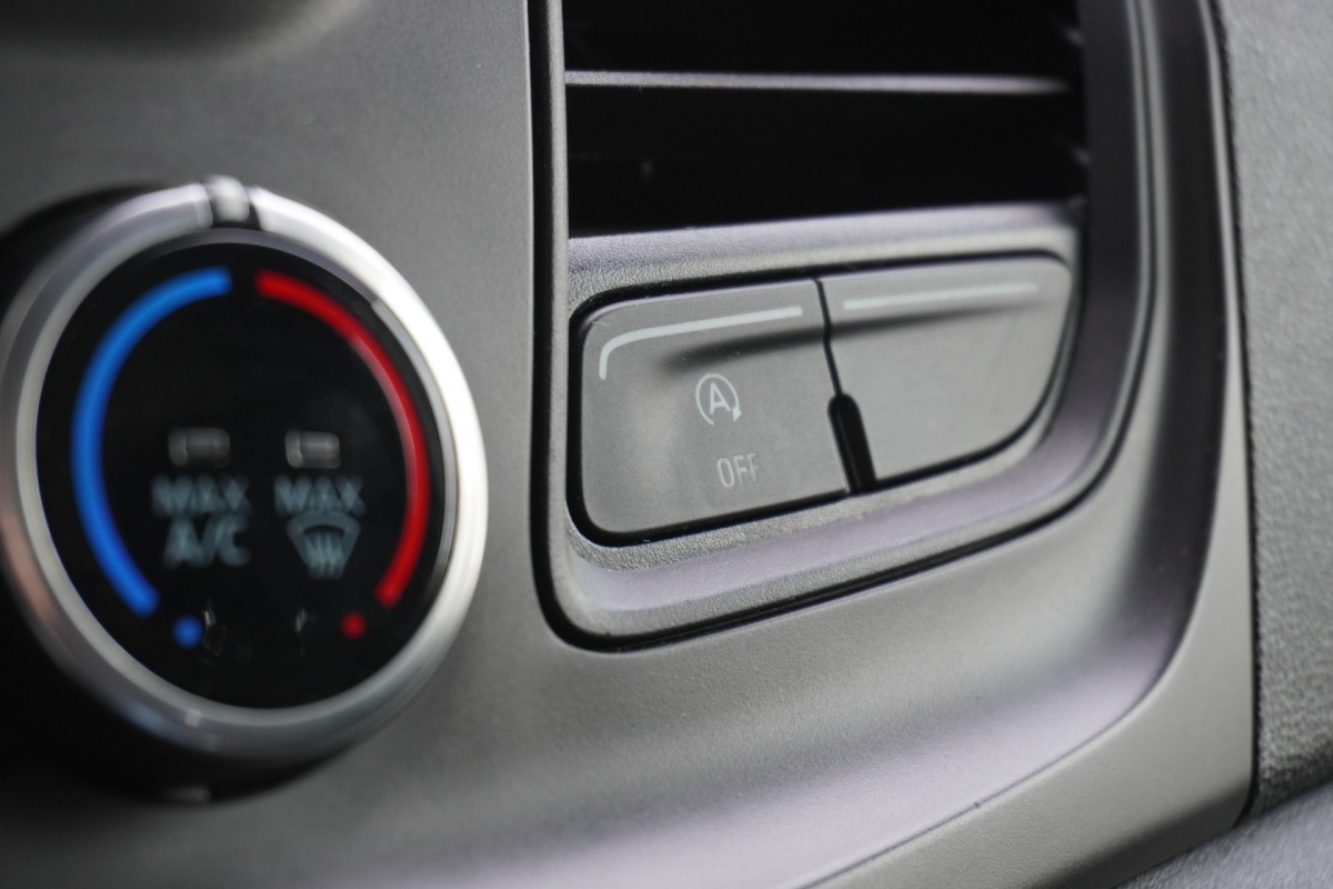 Ford Transit 2.0 TDCI 130PK L3H2 EURO 6 - Airco - Navi - Cruise - €18.900,- Excl.