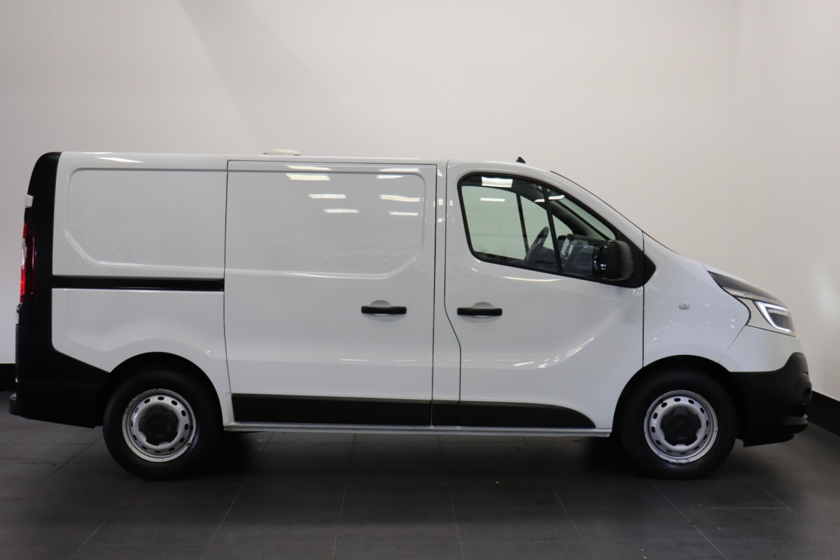 Renault Trafic 2.0 dCi 145PK Automaat EURO 6 - Airco - Navi - Cruise - Camera - €14.900,- Excl.