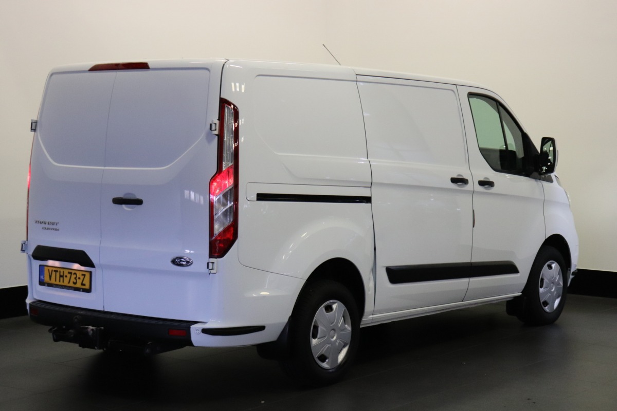 Ford Transit Custom 2.0 TDCI EURO 6 - Airco - Cruise - PDC - €12.900,- Excl.
