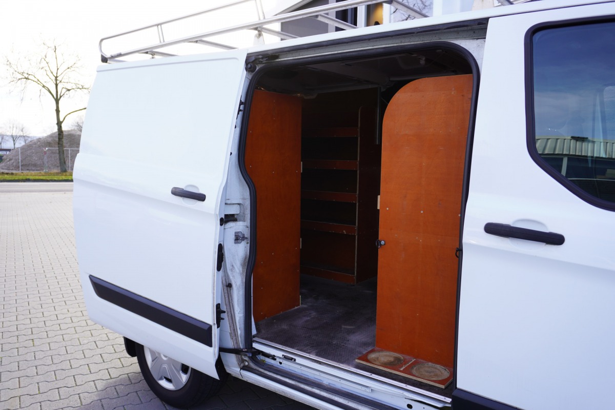 Ford Transit Custom 2.0 TDCI EURO 6 - Airco - Cruise - Trekhaak - €14.900,- Excl.
