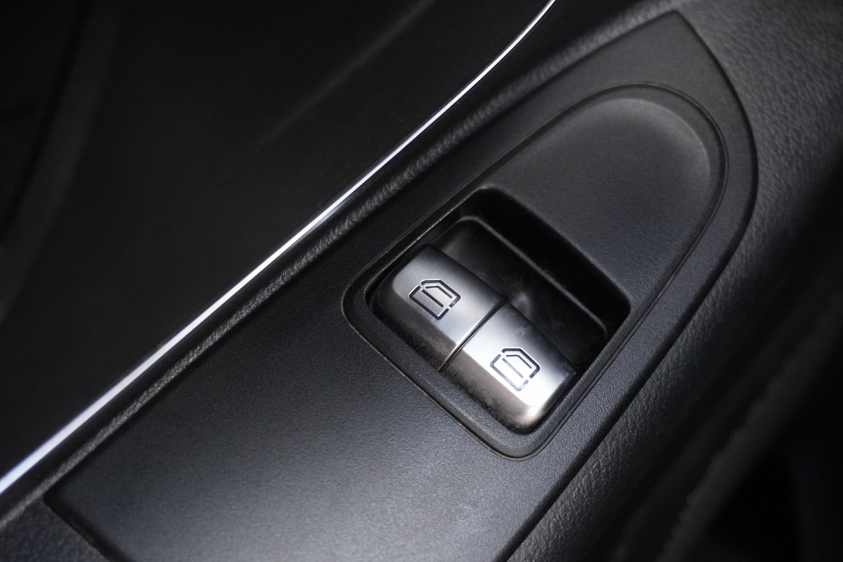 Mercedes-Benz Vito 116 CDI Lang EURO 6 - Cruise - Camera -  PDC - €14.950,- Excl.