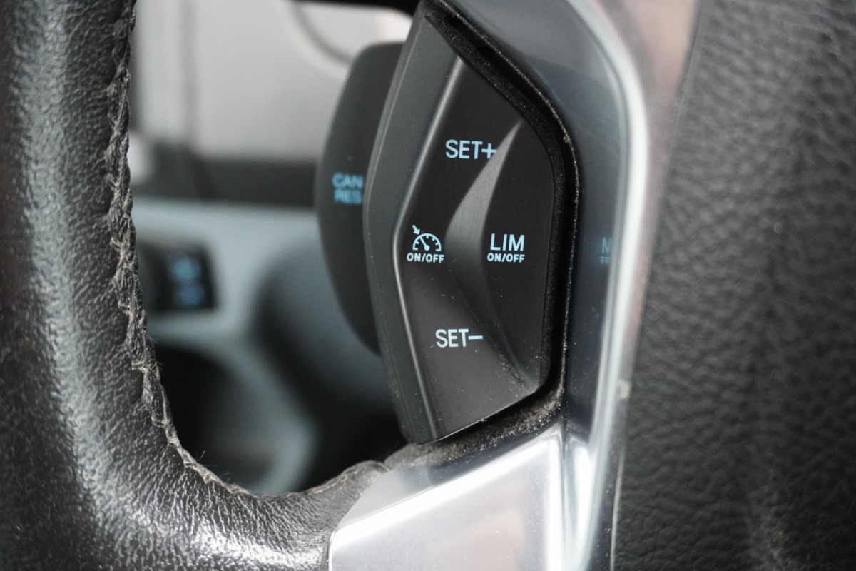 Ford Transit 2.0 TDCI 130PK 2x Schuif L2H2 EURO 6 - Airco - Cruise - Camera - € 14.950,- Excl. Ford Transit 2.0 TDCI 130PK 2x Schuif L2H2 EURO 6 - Airco - Cruise - Camera - € 14.950,- Excl.