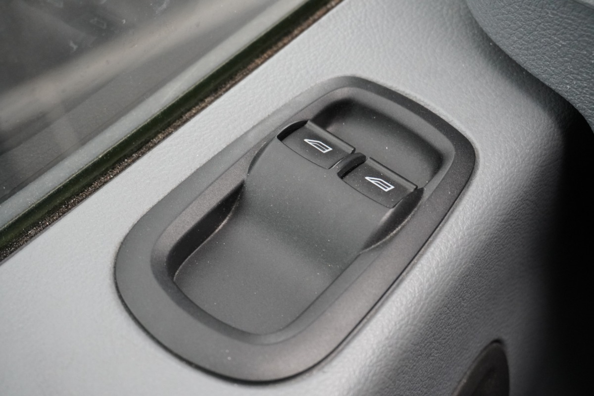 Ford Transit 2.0 TDCI 130PK 2x Schuif L2H2 EURO 6 - Airco - Cruise - Camera - € 14.950,- Excl. Ford Transit 2.0 TDCI 130PK 2x Schuif L2H2 EURO 6 - Airco - Cruise - Camera - € 14.950,- Excl.