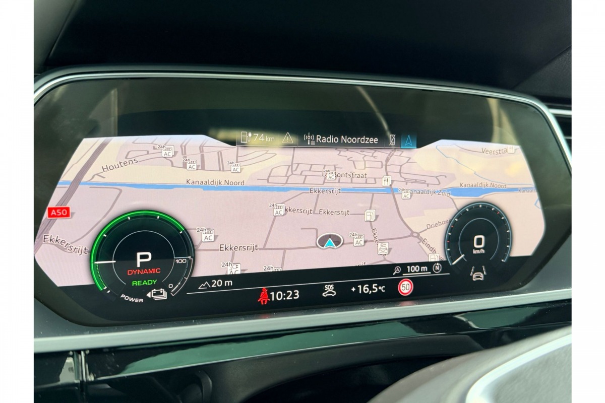 Audi e-tron Sportback 50 quattro S edition 71 kWh | Luchtvering | Pano | Stoelverw. | Leder | 21"| € 28.950,- Incl. BTW Audi e-tron Sportback 50 quattro S edition 71 kWh | Luchtvering | Pano | Stoelverw. | Leder | 21"| € 28.950,- Incl. BTW