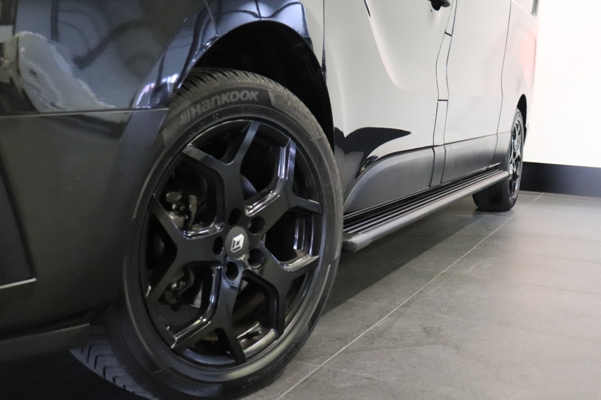 Renault Trafic 2.0 dCi 130PK L2 Dubbele Cabine EURO 6 - Airco - Cruise - Imperiaal - €18.950,- Excl.