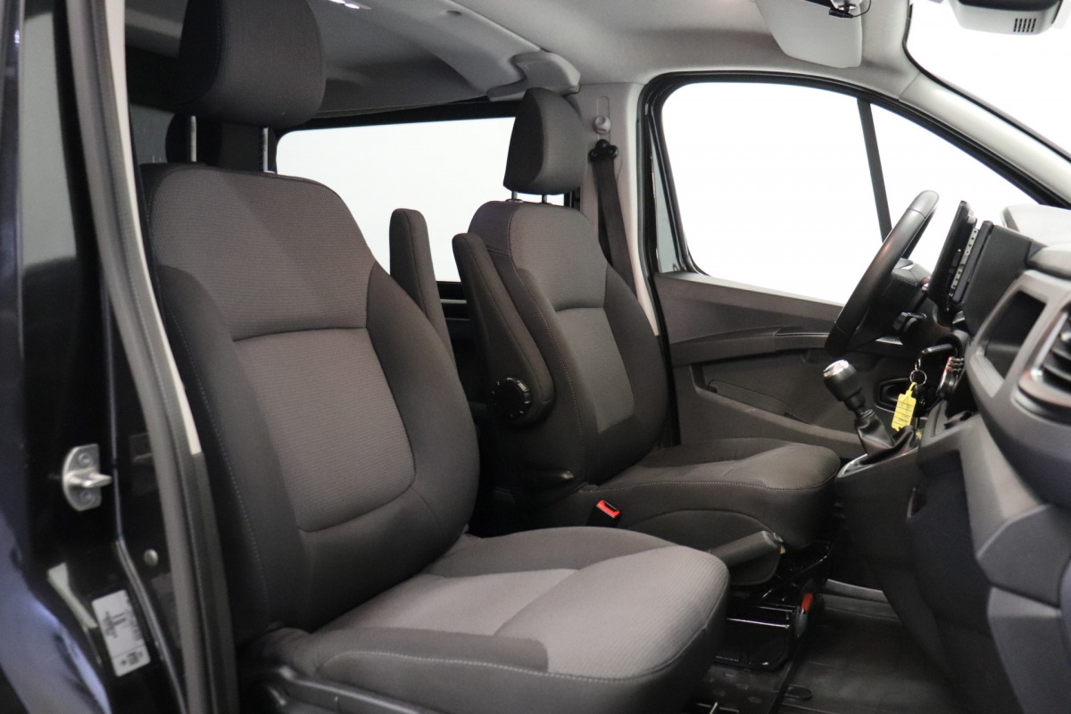 Renault Trafic 2.0 dCi 130PK L2 Dubbele Cabine EURO 6 - Airco - Cruise - Imperiaal - €18.950,- Excl.