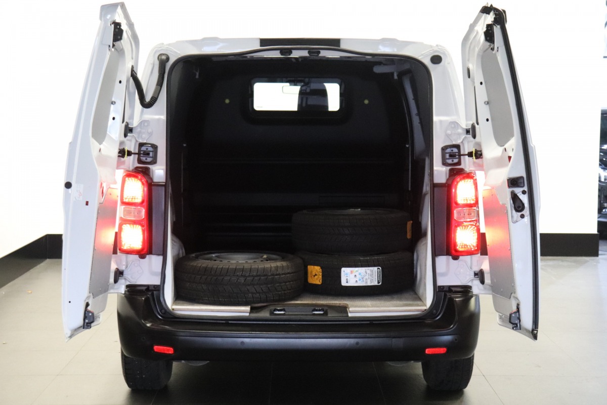 Opel Vivaro 2.0 CDTI 144PK L2 EURO 6 - Airco - Cruise - Camera - €18.950,- Excl.