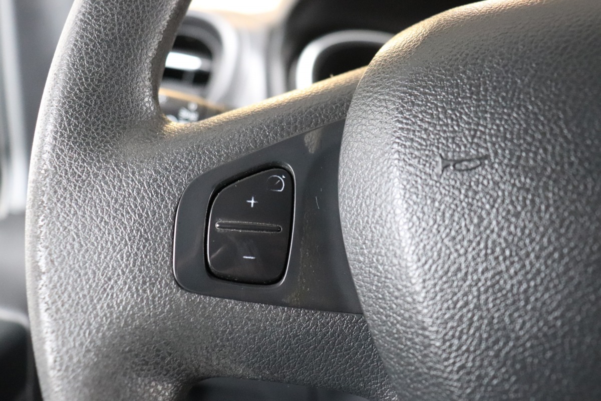 Renault Trafic 2.0 dCi 145PK Automaat 2x Schuif L2 EURO 6 - Airco - Cruise - Camera - €13.950,-  Excl.