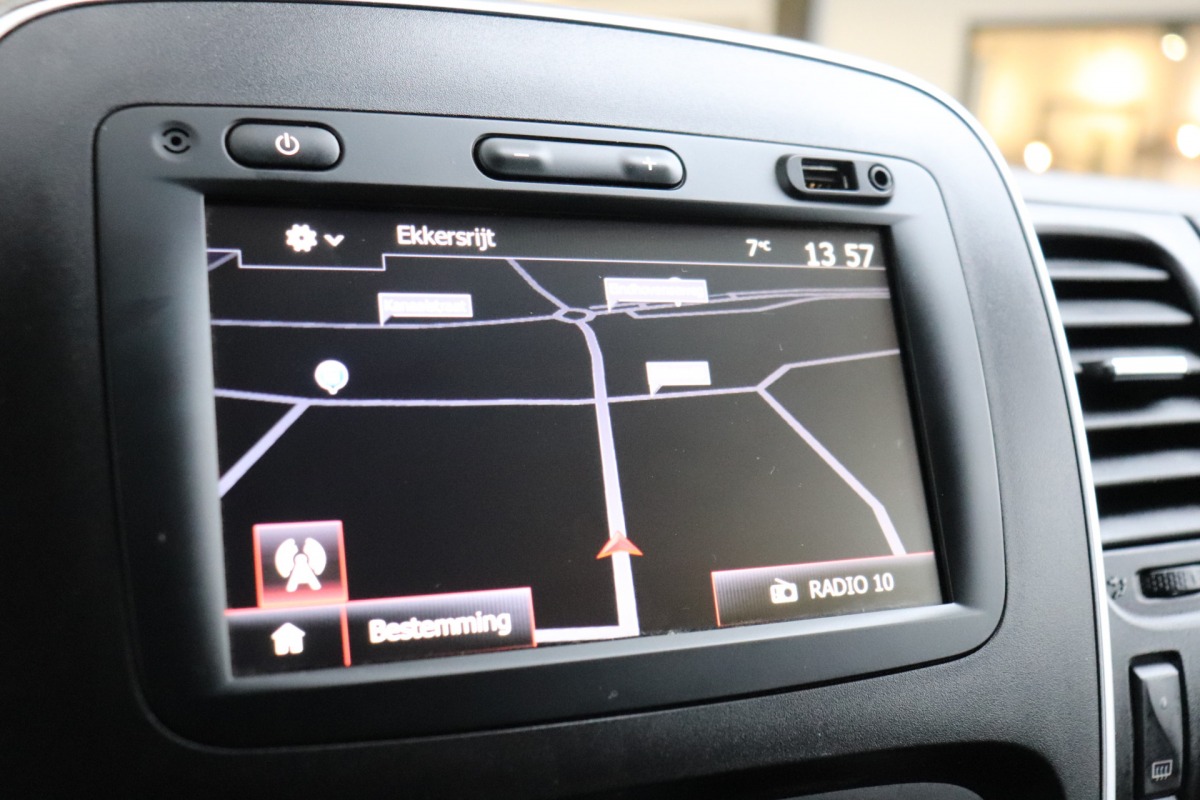 Renault Trafic 2.0 dCi 145PK Automaat 2x Schuif L2 EURO 6 - Airco - Cruise - Camera - €13.950,-  Excl.