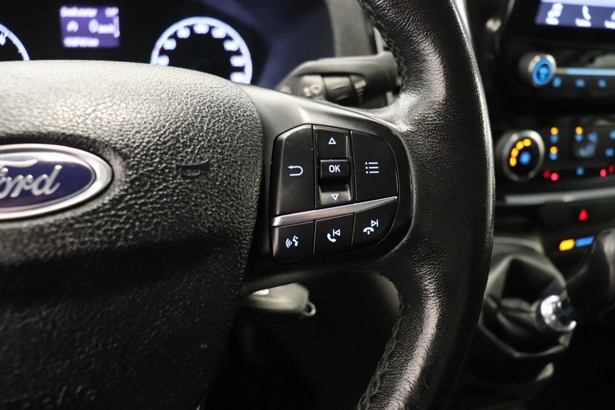 Ford Transit Custom 2.0 TDCI 130PK L2 Limited 2xSchuifdeur - Airco - Navi - Cruise - Camera - €12.900,- Ex. BTW