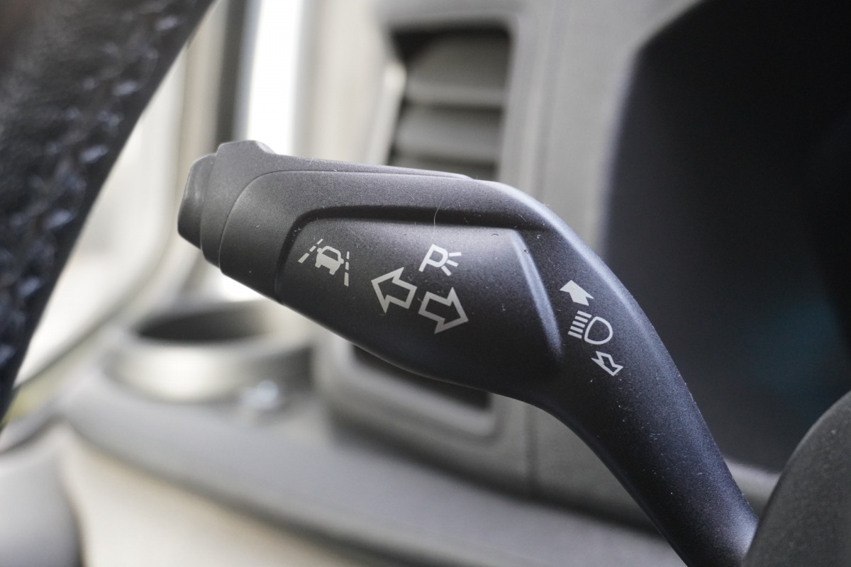 Ford Transit Custom 2.0 TDCI MHEV EURO 6 - Airco - Cruise - Camera - €13.900,- Excl.