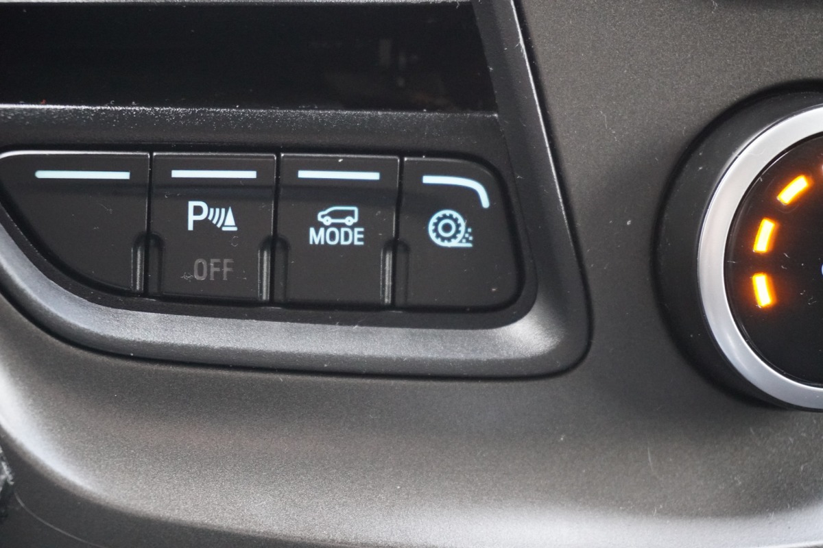 Ford Transit Custom 2.0 TDCI MHEV EURO 6 - Airco - Cruise - Camera - €13.900,- Excl.