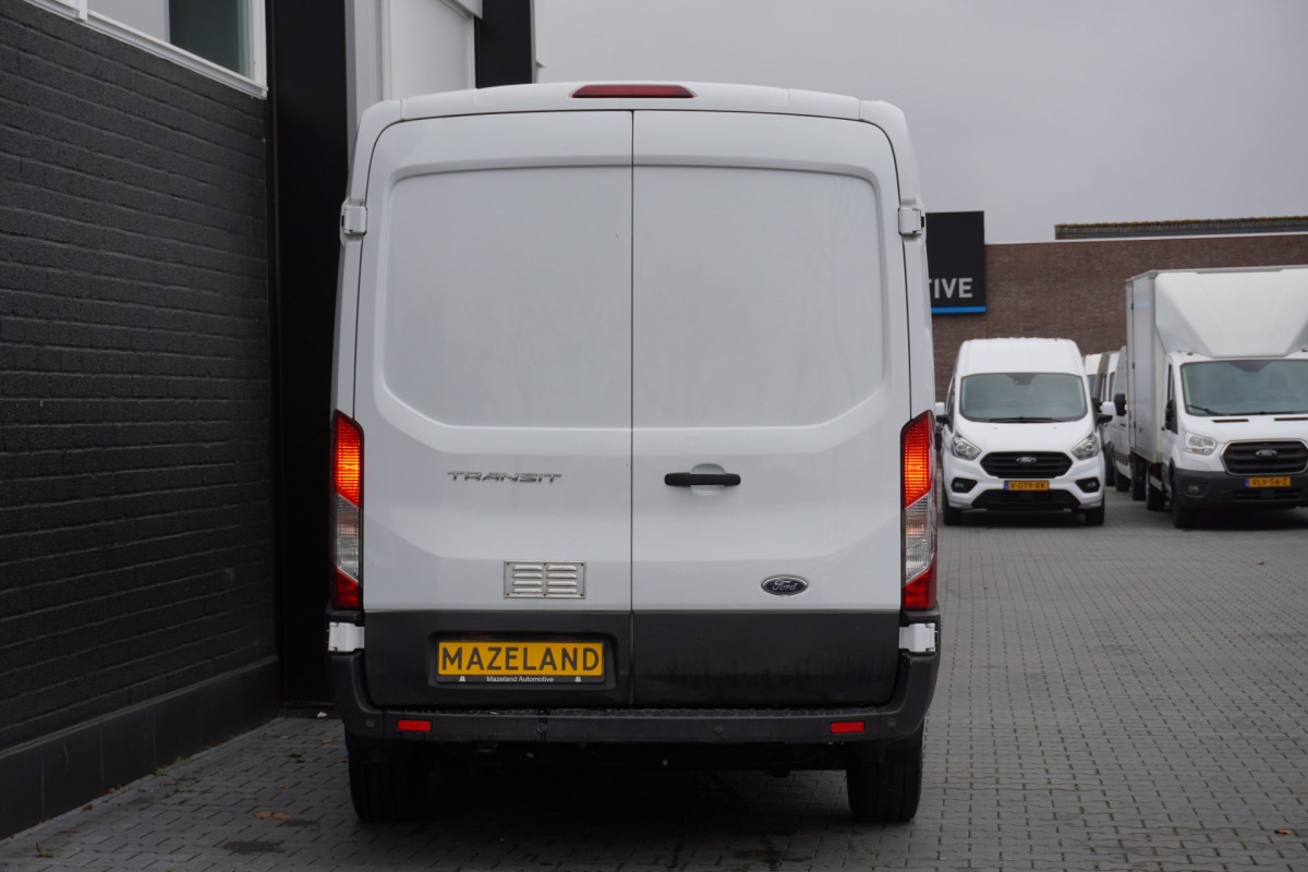 Ford Transit 2.0 TDCI 130PK L2H2 EURO 6 - A/C climate - Navi - Carplay - €19.950,- Excl.