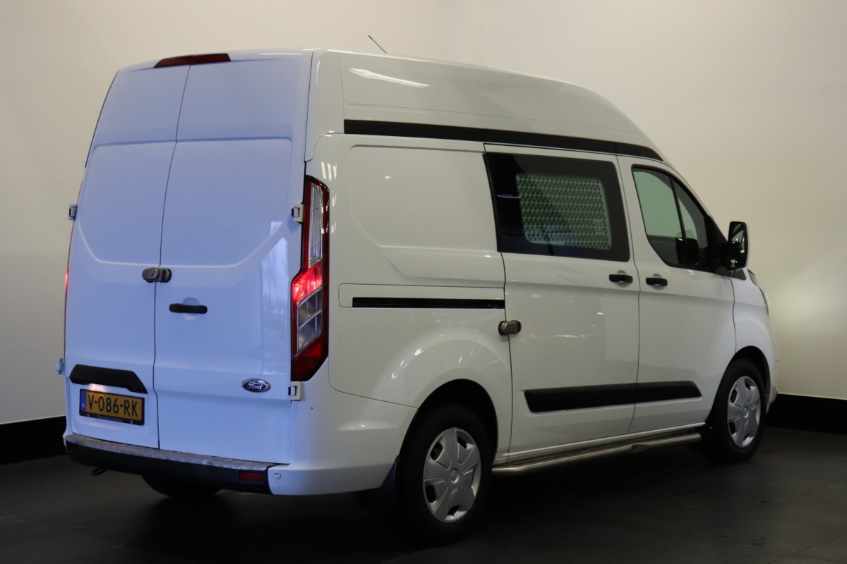 Ford Transit Custom 2.0 TDCI 130PK Automaat L1H2 EURO 6 - Airco - Cruise - Camera - €16.900,- Excl. Ford Transit Custom 2.0 TDCI 130PK Automaat L1H2 EURO 6 - Airco - Cruise - Camera - €16.900,- Excl.