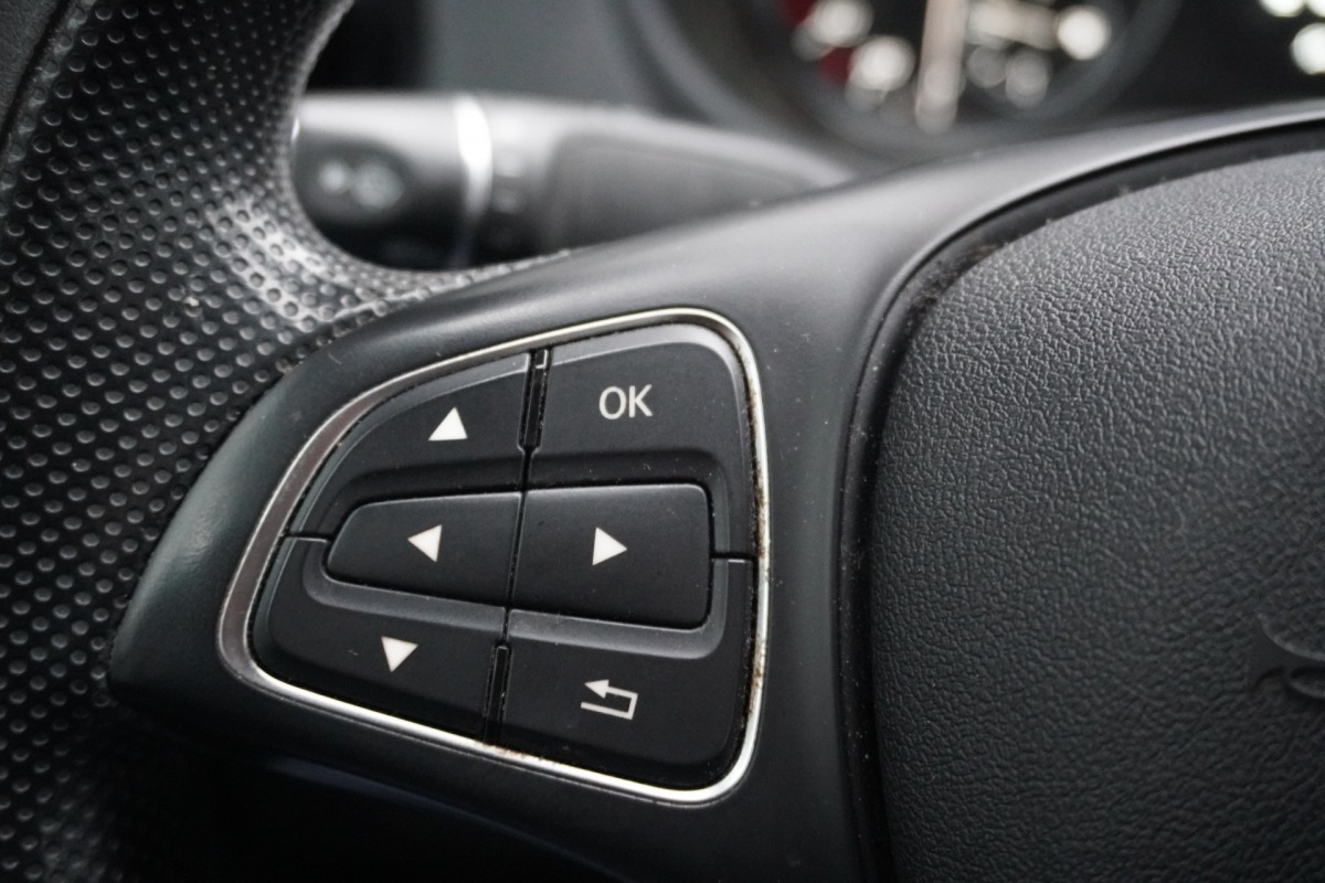 Mercedes-Benz Vito 110 CDI Lang Dubbel cabine EURO 6 - A/C climate - Cruise - Camera - €14.900,- Excl. Mercedes-Benz Vito 110 CDI Lang Dubbel cabine EURO 6 - A/C climate - Cruise - Camera - €14.900,- Excl.