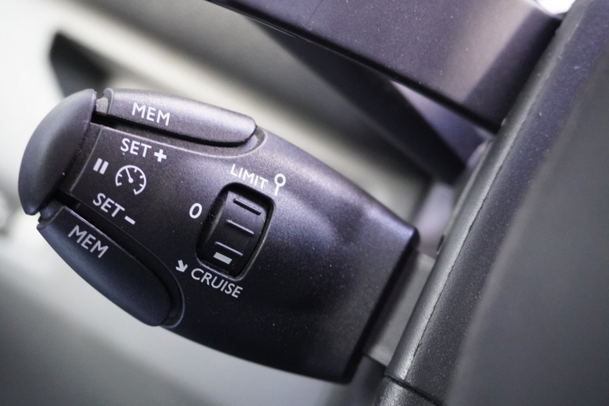 Peugeot Expert 2.0 BlueHDI 180PK Automaat L3 EURO 6 - Airco - Navi - Camera - €17.500,- Excl.