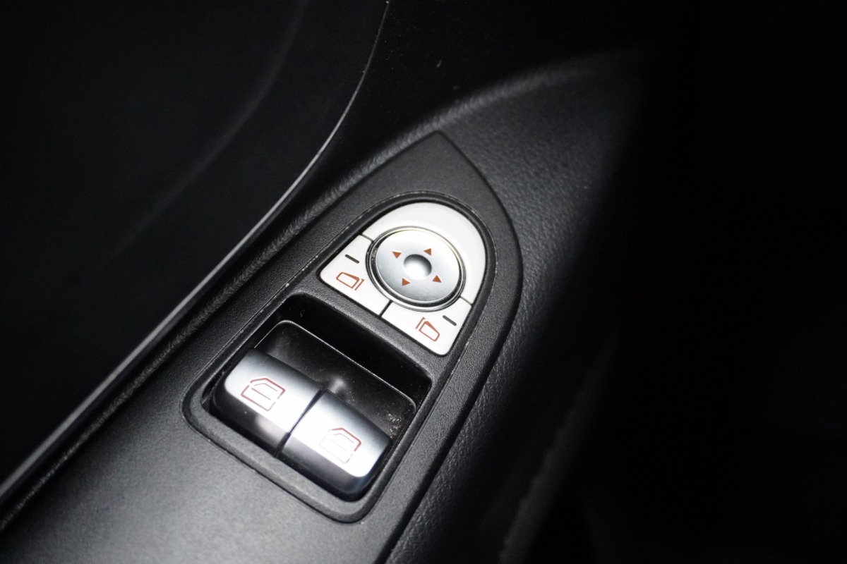 Mercedes-Benz Vito 110 CDI XL EURO 6 - Airco - Camera - €13.900,- Excl. Mercedes-Benz Vito 110 CDI XL EURO 6 - Airco - Camera - €13.900,- Excl.
