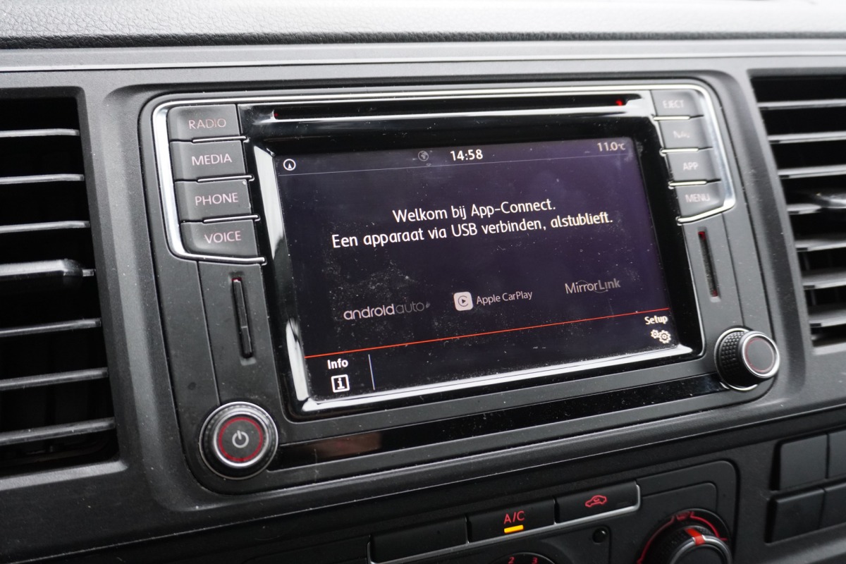 Volkswagen Transporter 2.0 TDI 150PK Automaat EURO 6 - Airco - Navi - Cruise - €14.950,- Excl.