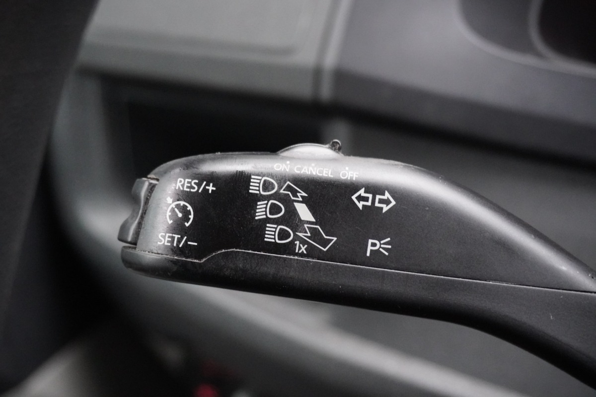 Volkswagen Transporter 2.0 TDI 150PK Automaat EURO 6 - Airco - Navi - Cruise - €14.950,- Excl.