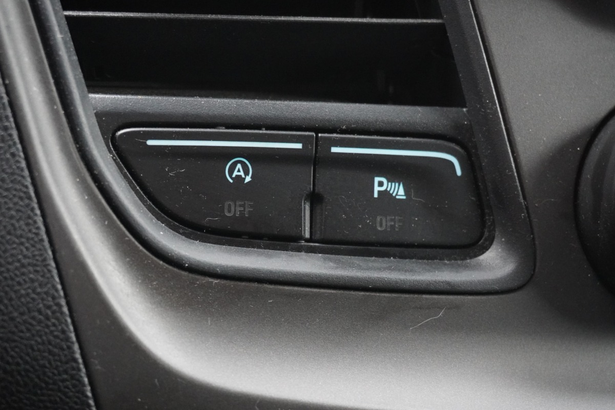 Ford Transit Custom 2.0 TDCI 130PK L2 EURO 6 - Airco - Navi - Cruise - € 11.900,- Excl.