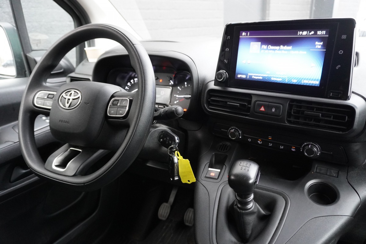 Toyota PROACE CITY 1.5 D-4D 130PK L2 EURO 6 - Airco - Navi - Cruise - €11.950,- Excl. Toyota PROACE CITY 1.5 D-4D 130PK L2 EURO 6 - Airco - Navi - Cruise - €11.950,- Excl.