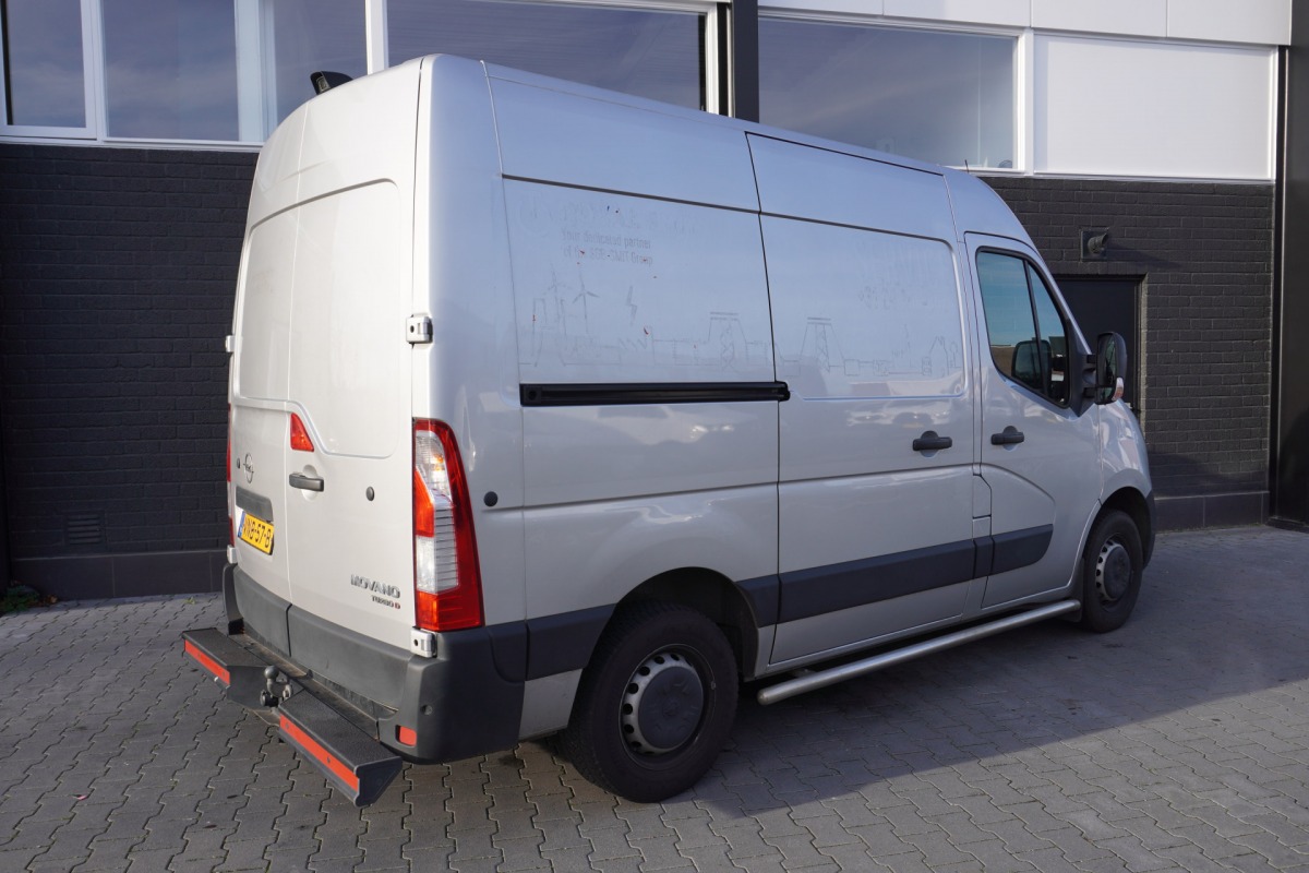 Opel Movano 2.3 Turbo 180PK L1H2 - EURO 6 - Airco - Navi - Cruise - €14.950,- Excl.