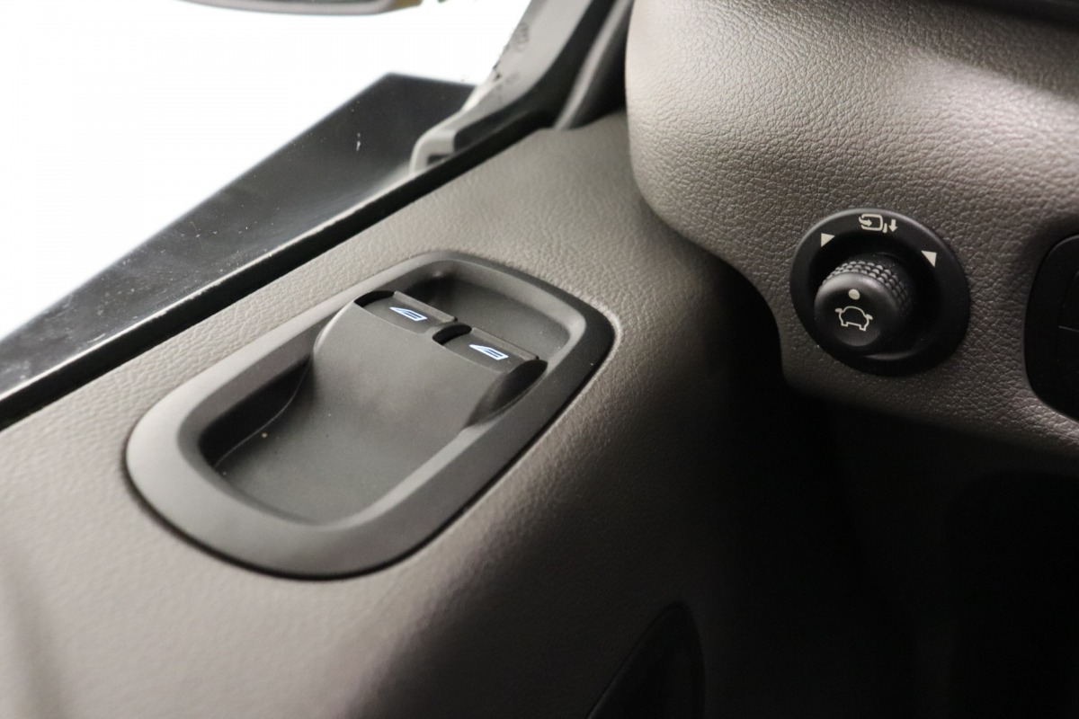 Ford Transit 2.0 TDCI 130PK L3H2 EURO 6 - Airco - Cruise - PDC - €14.900,- Excl.