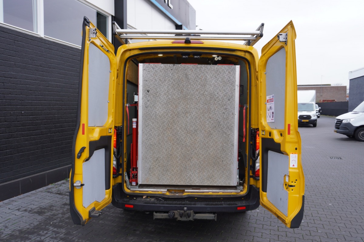 Ford Transit 2.0 TDCI 130PK L3H2 EURO 6 - Airco - Cruise - PDC - €14.900,- Excl.