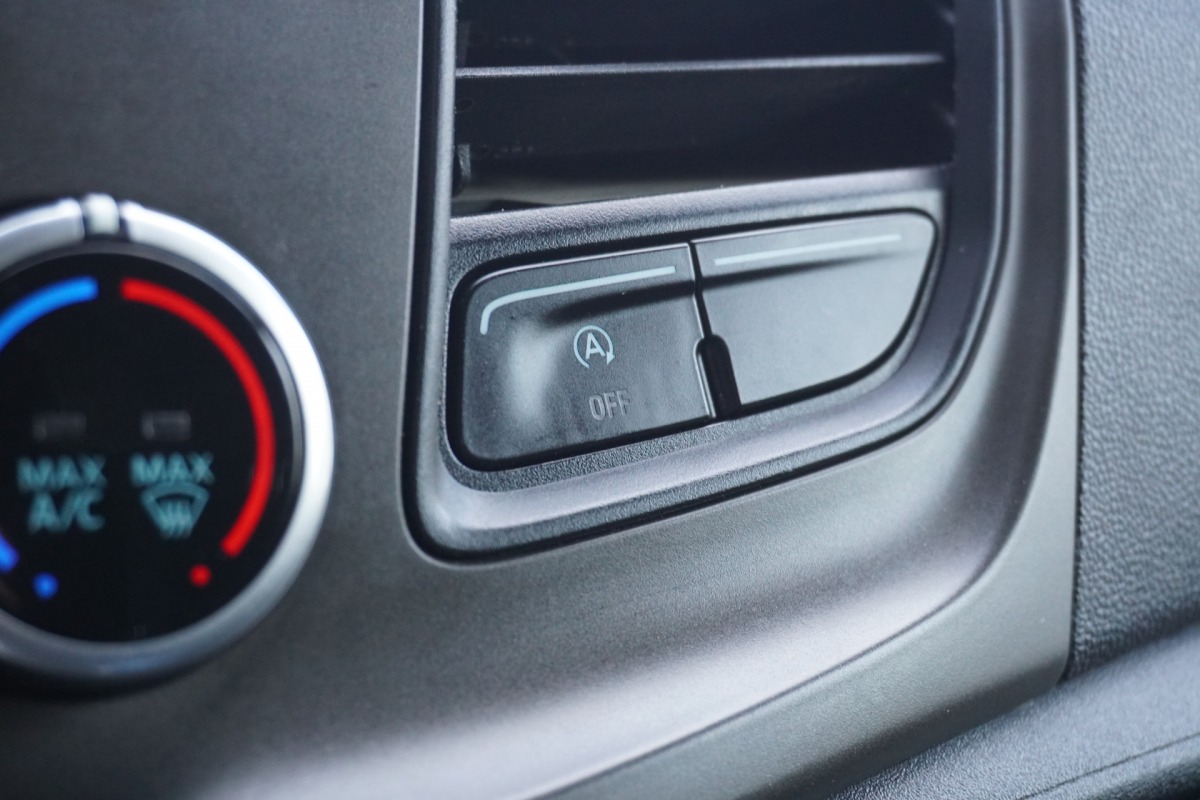 Ford Transit Custom 2.0 TDCI 130PK L2 EURO 6 - Airco - PDC - Cruise - €16.950,- Excl. Ford Transit Custom 2.0 TDCI 130PK L2 EURO 6 - Airco - PDC - Cruise - €16.950,- Excl.