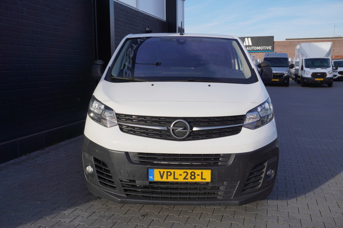 Opel Vivaro 2.0 CDTI 145PK L2 EURO 6 - Airco - Cruise - PDC - €14.900,- Excl. Opel Vivaro 2.0 CDTI 145PK L2 EURO 6 - Airco - Cruise - PDC - €14.900,- Excl.