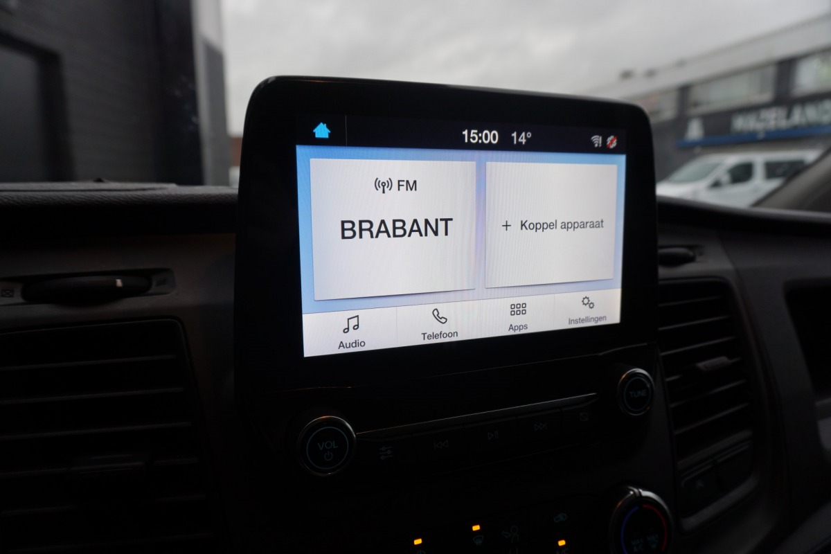 Ford Transit Custom 2.0 TDCI 130PK L2 - EURO 6 - Airco - Cruise - PDC - Camera - €10.499,- Excl. Ford Transit Custom 2.0 TDCI 130PK L2 - EURO 6 - Airco - Cruise - PDC - Camera - €10.499,- Excl.