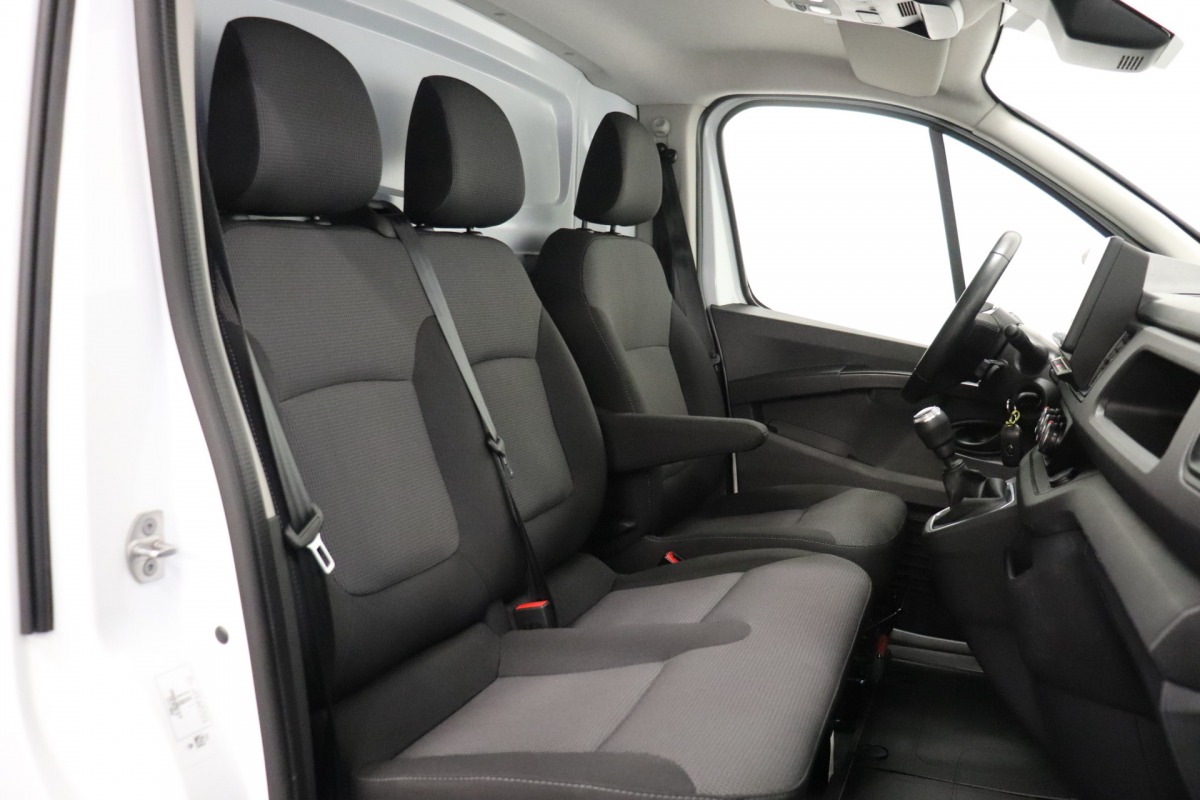 Renault Trafic 2.0 dCi L2 EURO 6 - Airco - Cruise - Carplay - €19.950,- Excl.