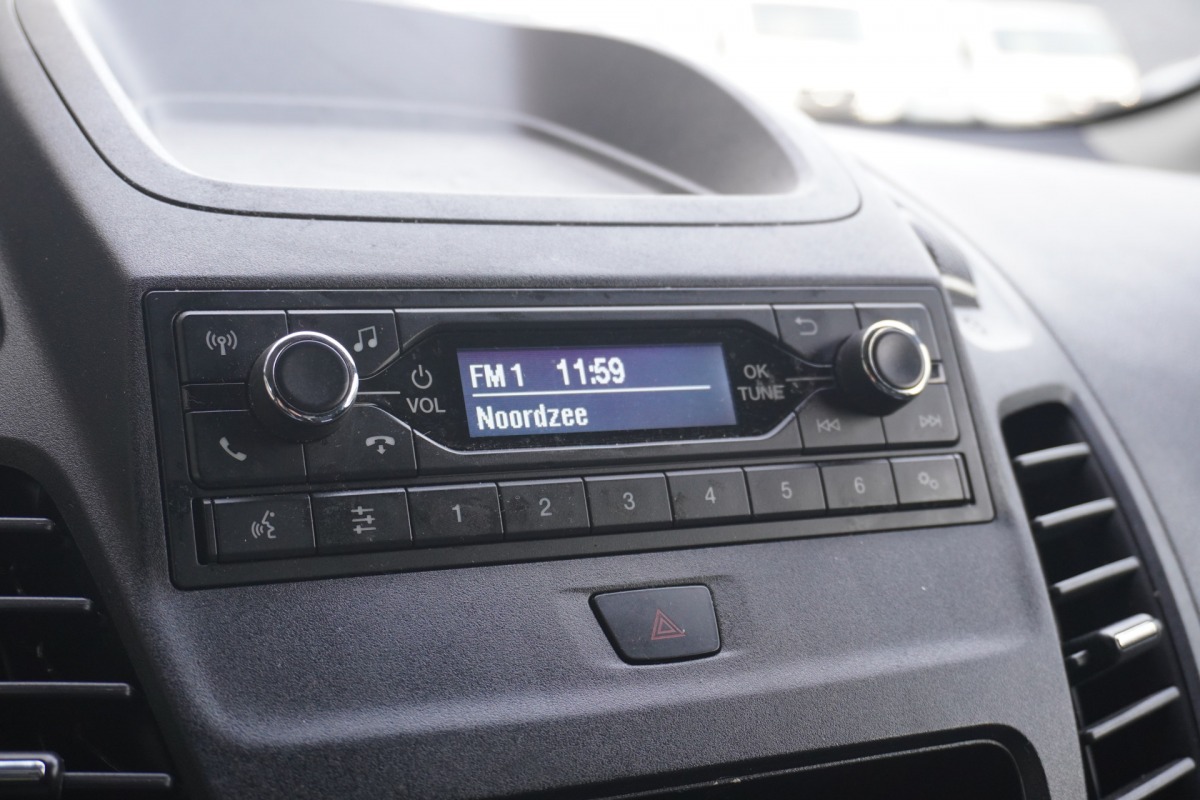 Ford Transit Connect 1.5 EcoBlue 100PK L2 - EURO 6 - Airco - Cruise - Trekhaak - €11.950,- Excl. Ford Transit Connect 1.5 EcoBlue 100PK L2 - EURO 6 - Airco - Cruise - Trekhaak - €11.950,- Excl.