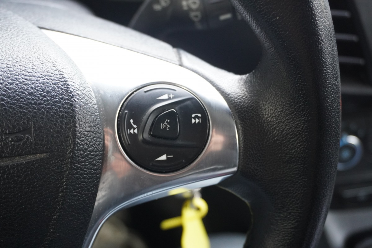 Ford Transit Connect 1.5 EcoBlue 100PK L2 - EURO 6 - Airco - Cruise - Trekhaak - €11.950,- Excl. Ford Transit Connect 1.5 EcoBlue 100PK L2 - EURO 6 - Airco - Cruise - Trekhaak - €11.950,- Excl.