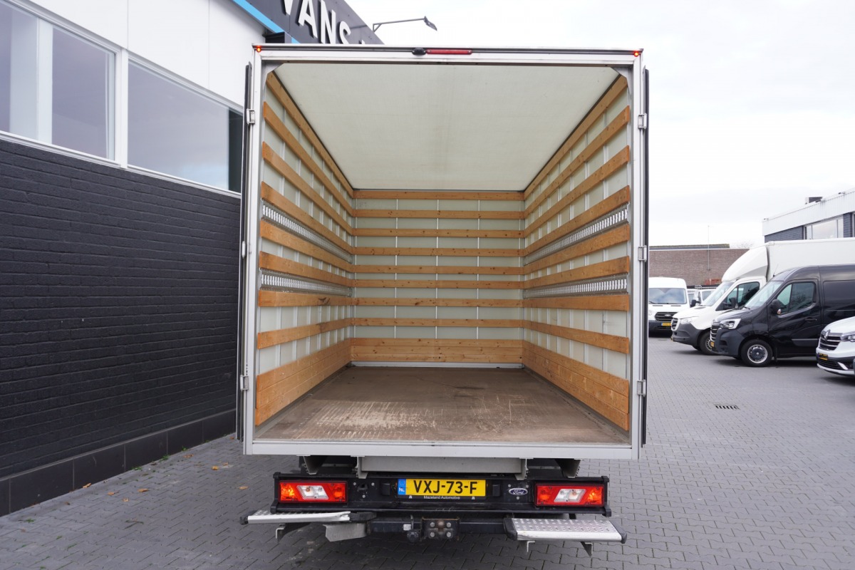 Ford Transit 2.0 TDCI 130PK L4 Bakwagen EURO 6 - Airco - Dubbel Lucht - Trekhaak - € 23.950,- Excl. Ford Transit 2.0 TDCI 130PK L4 Bakwagen EURO 6 - Airco - Dubbel Lucht - Trekhaak - € 23.950,- Excl.