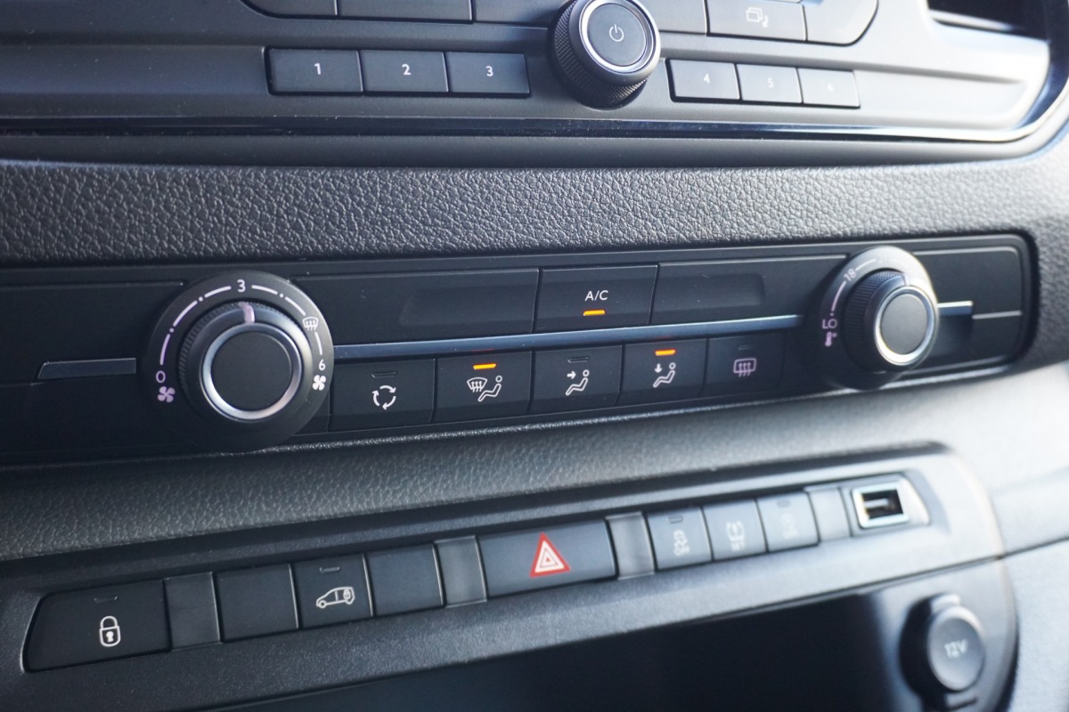 Opel Vivaro 2.0 CDTI 122PK 2x Schuifdeur L3 - EURO 6 - Airco - Cruise - PDC - €14.950,- Excl.