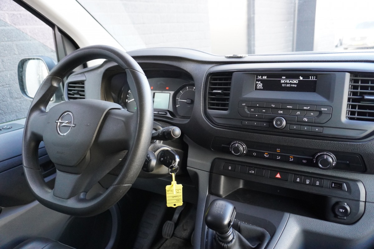 Opel Vivaro 2.0 CDTI 122PK 2x Schuifdeur L3 - EURO 6 - Airco - Cruise - PDC - €14.950,- Excl.