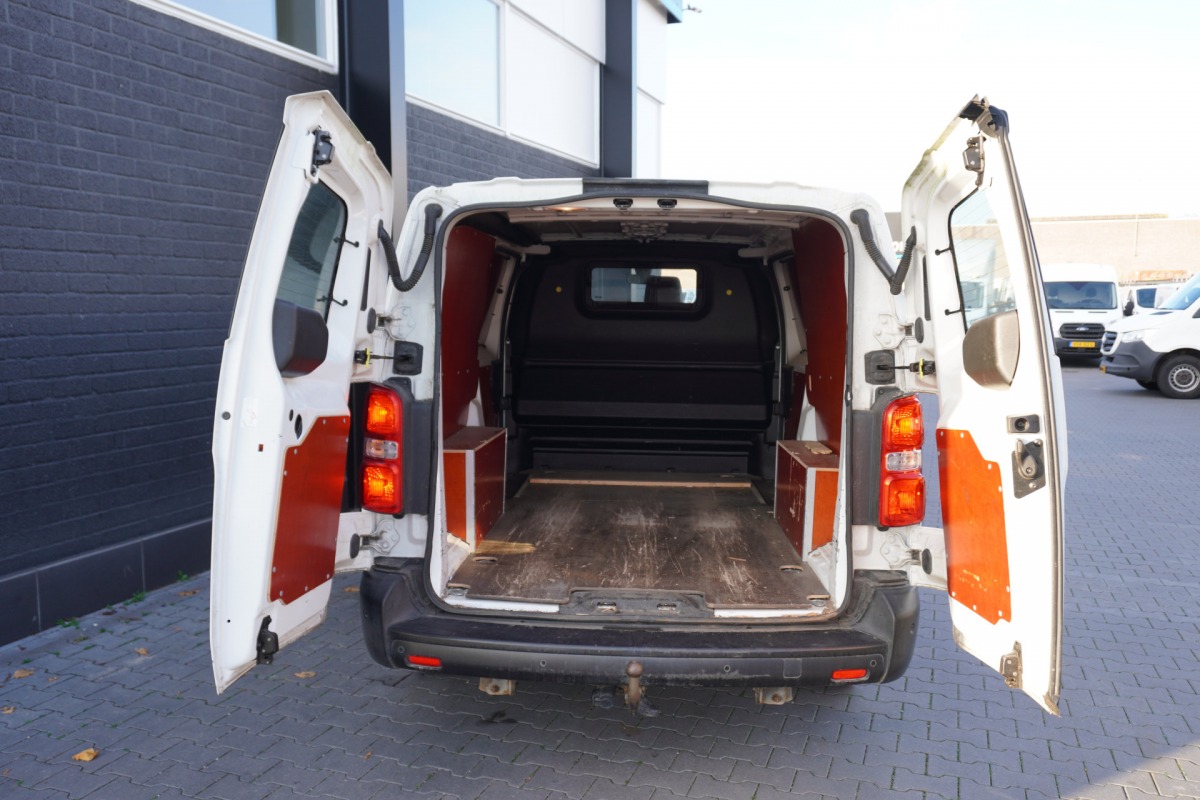 Opel Vivaro 2.0 CDTI 122PK 2x Schuifdeur L3 - EURO 6 - Airco - Cruise - PDC - €14.950,- Excl.