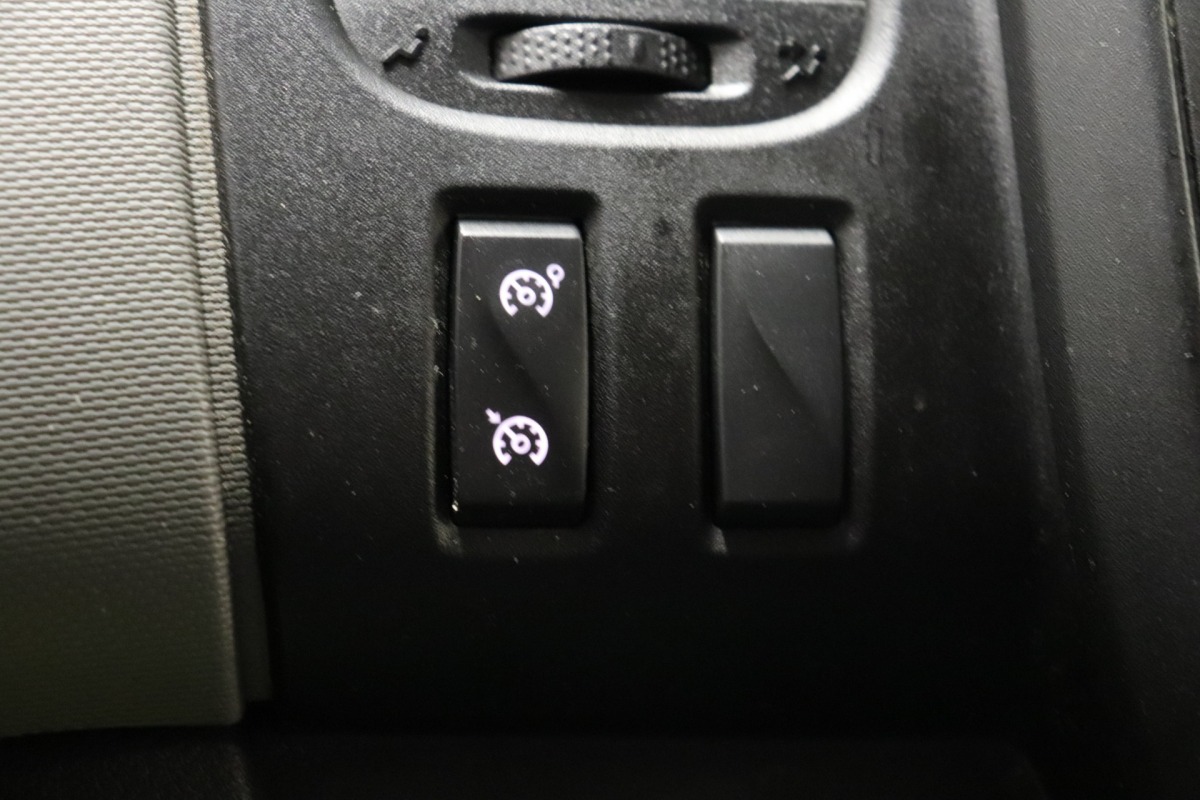 Renault Trafic 1.6 dCi 120PK EURO 6 - Airco - Cruise - PDC - Imperiaal - € 9.950,- Excl.