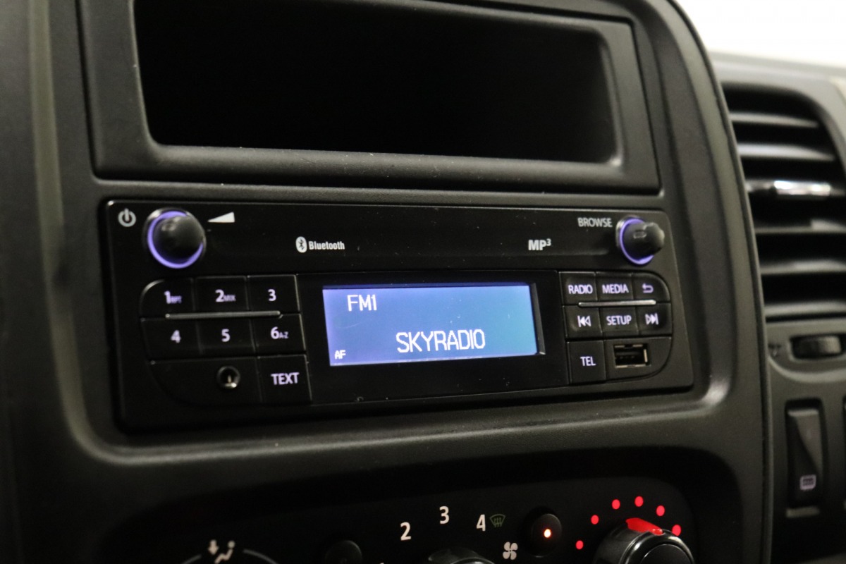 Renault Trafic 1.6 dCi 120PK EURO 6 - Airco - Cruise - PDC - Imperiaal - € 9.950,- Excl.