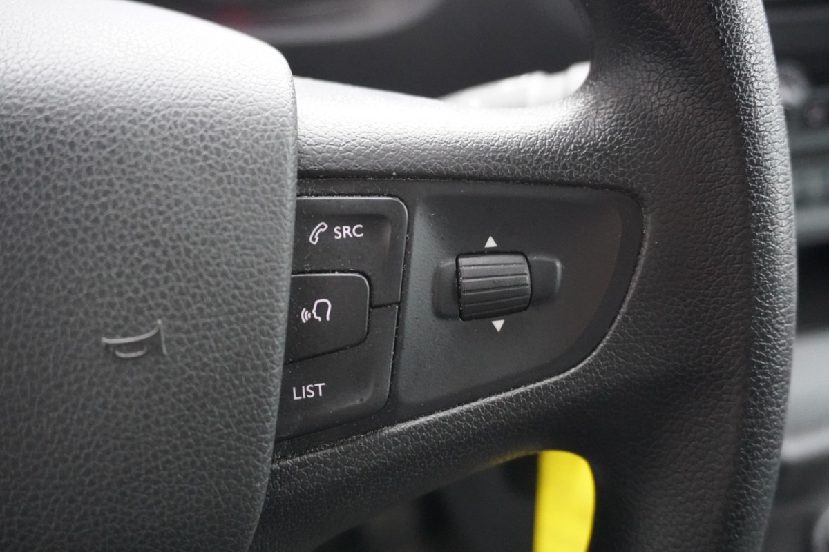 Opel Vivaro 1.5 CDTI L3 EURO 6 - Airco - Cruise - Camera - €11.900,- Excl. Opel Vivaro 1.5 CDTI L3 EURO 6 - Airco - Cruise - Camera - €11.900,- Excl.