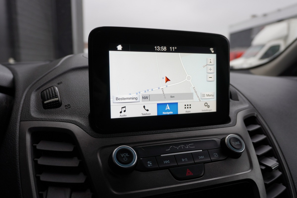 Ford Transit Connect 1.5 EcoBlue 100PK EURO 6 - Airco - Cruise - Trekhaak - €9.900,- Excl.